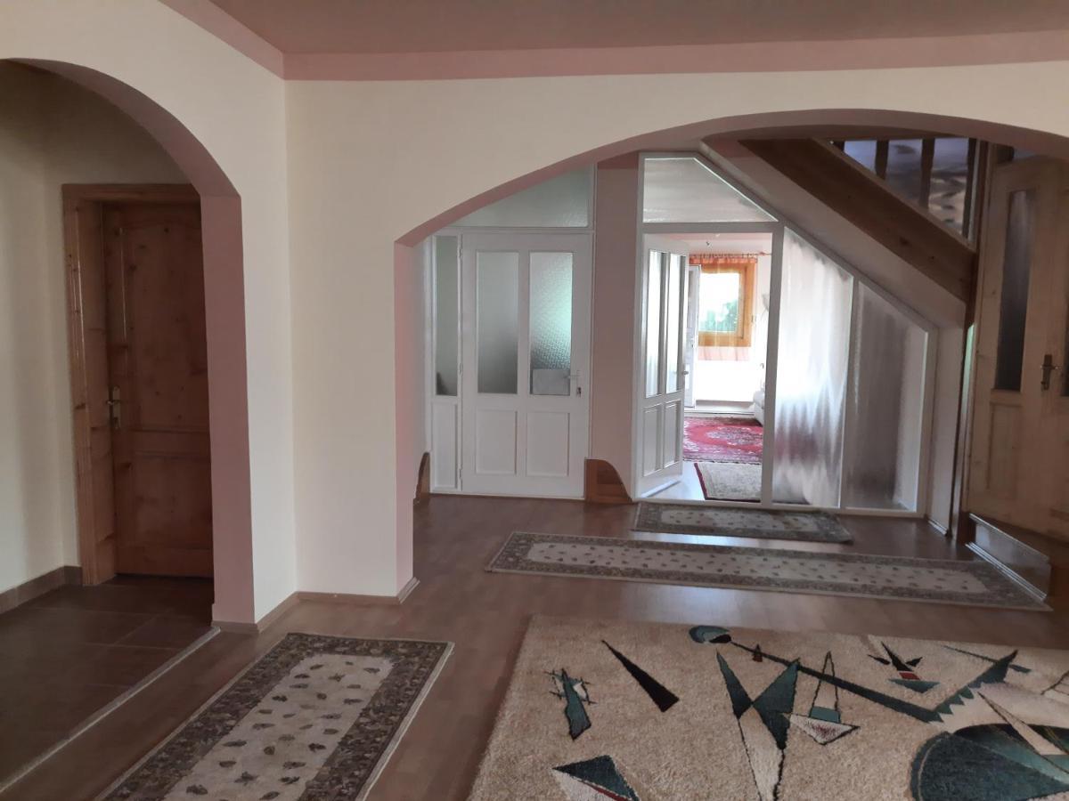 Antal Apartmans Lunca De Sus Kulcsoshaz Gyimesfelsolok Exterior photo