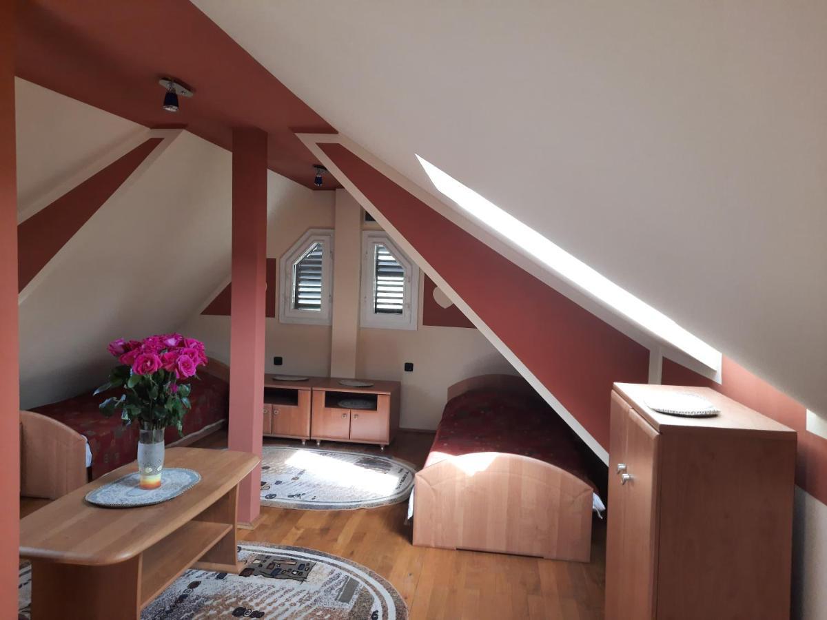 Antal Apartmans Lunca De Sus Kulcsoshaz Gyimesfelsolok Exterior photo