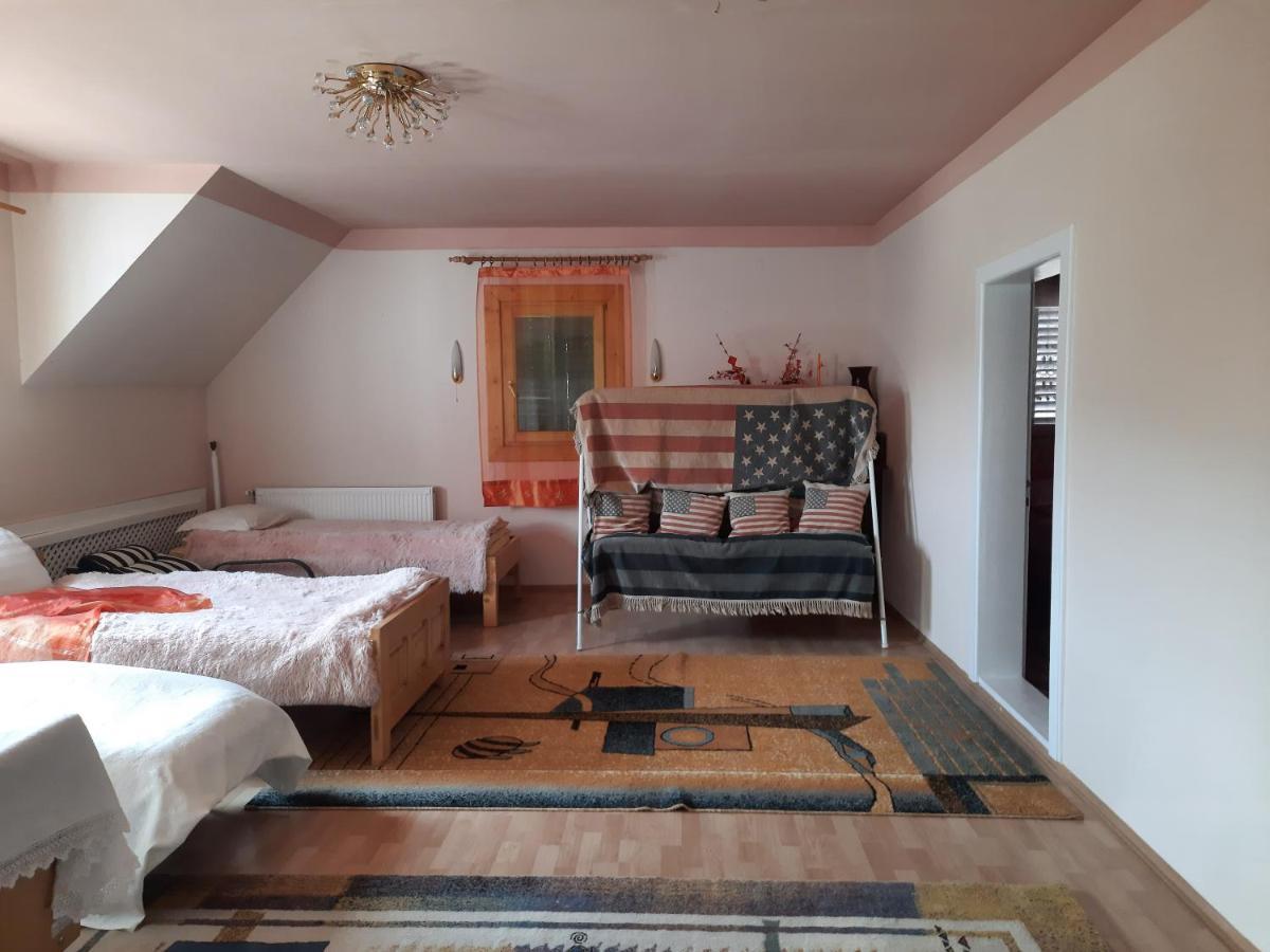 Antal Apartmans Lunca De Sus Kulcsoshaz Gyimesfelsolok Exterior photo